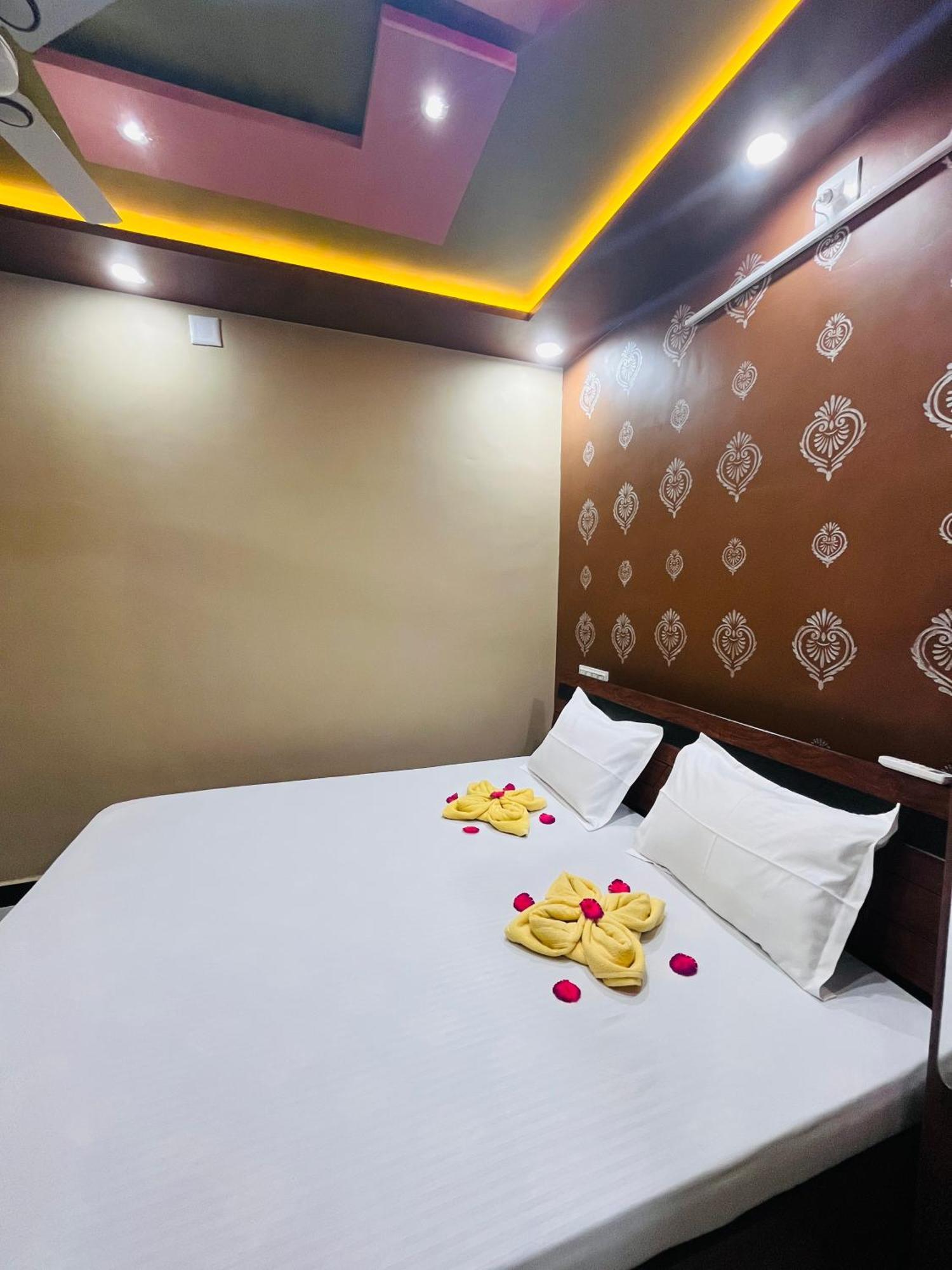 Kamdhenu Home Stay Garudeshwar المظهر الخارجي الصورة