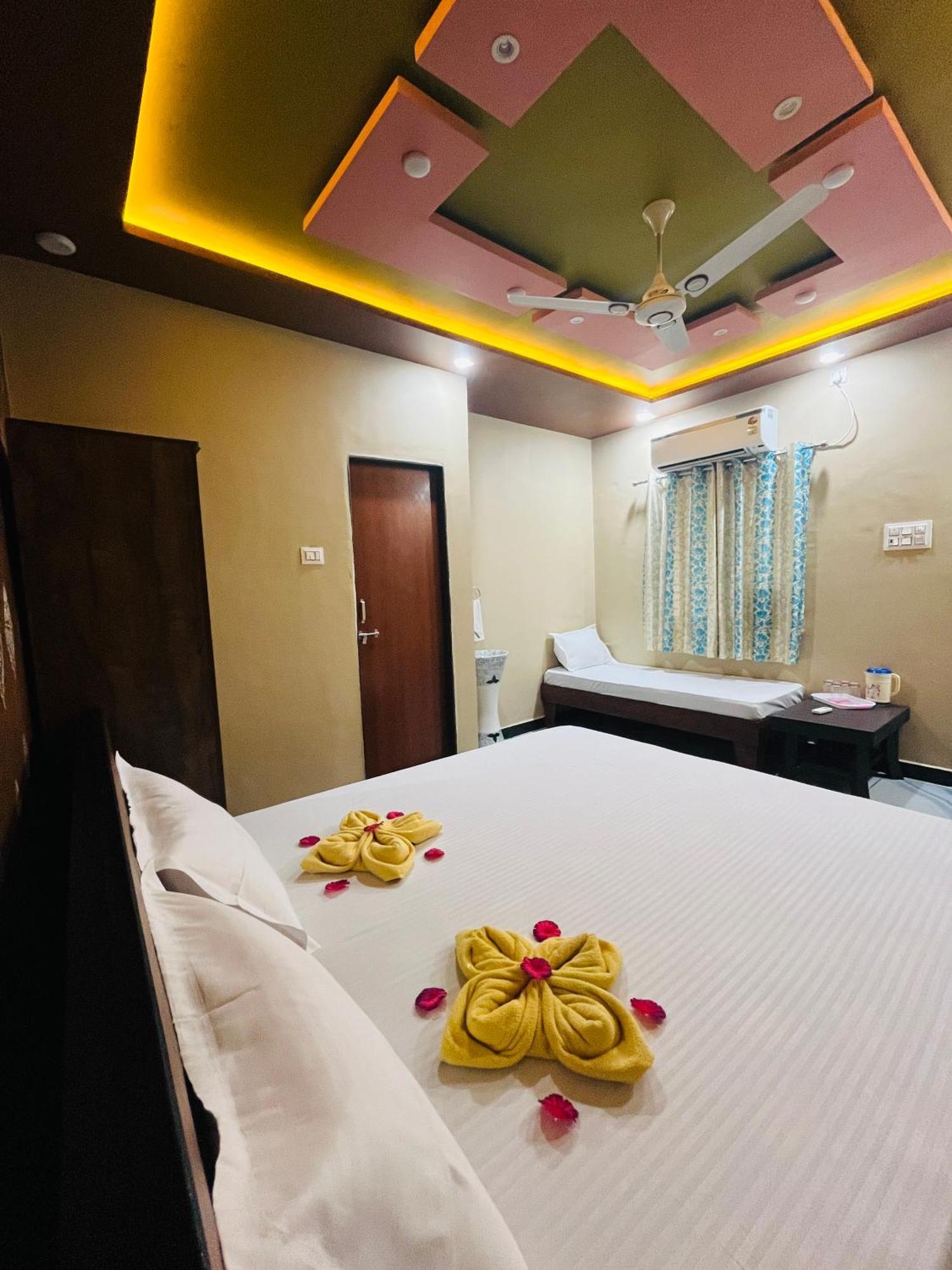 Kamdhenu Home Stay Garudeshwar المظهر الخارجي الصورة
